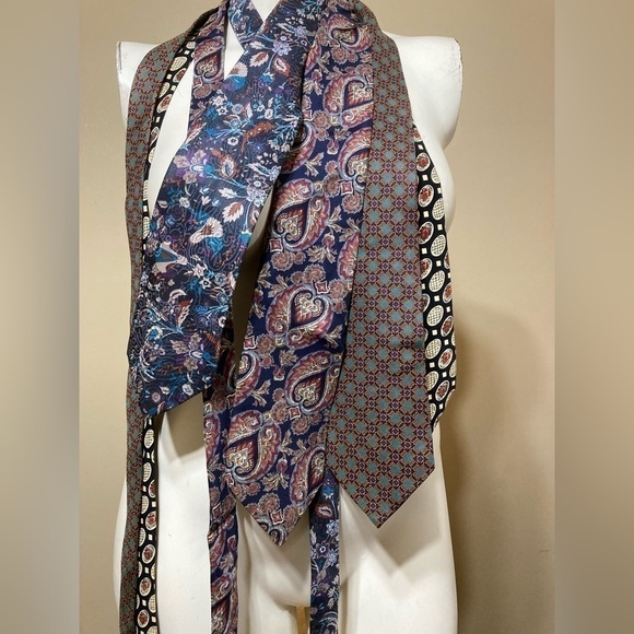 CHRISTIAN DIOR, OSCAR DE LA RENTA, Brioni, Ermenegildo Zegna lot of 8 Neckties - Picture 7 of 17